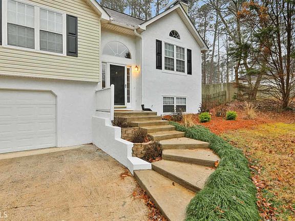 5th image of 85 Northfield Dr