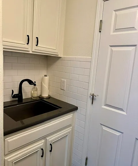 1909 Rainier Cir — Photo 19