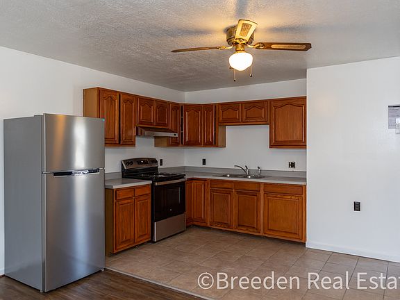 5th image of 85 Lindsey Ln