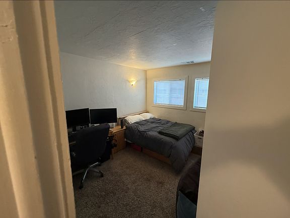 2nd image of 2625 Hilyard St #A