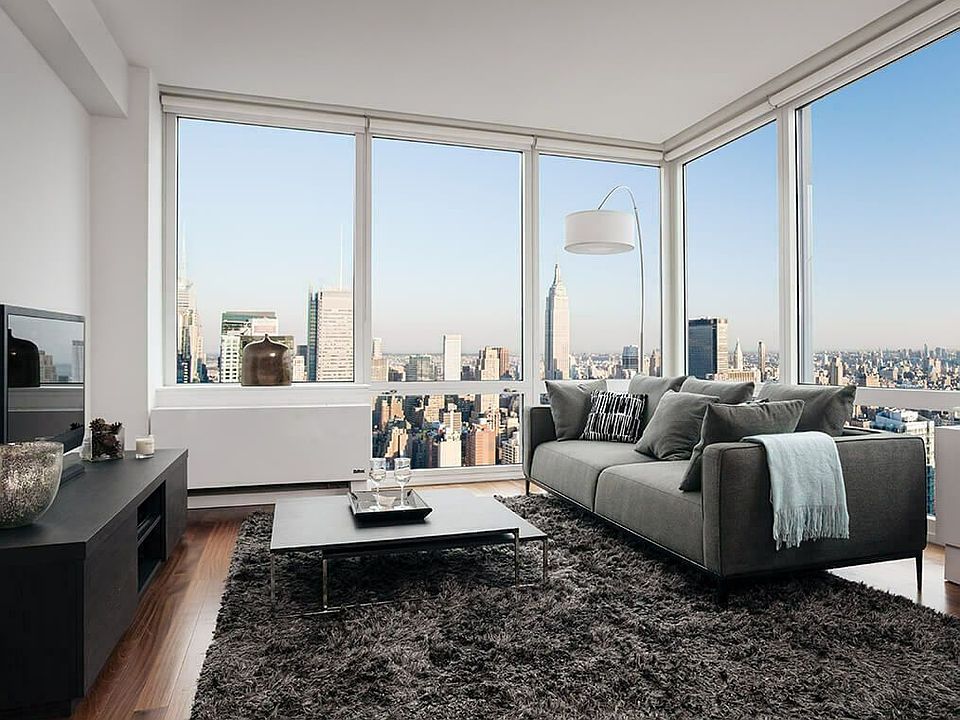 1st image of 610 W 42nd St APT N20a