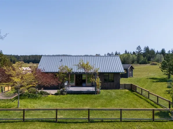 140 Sweetbrier Lane, Lopez Island, WA 98261