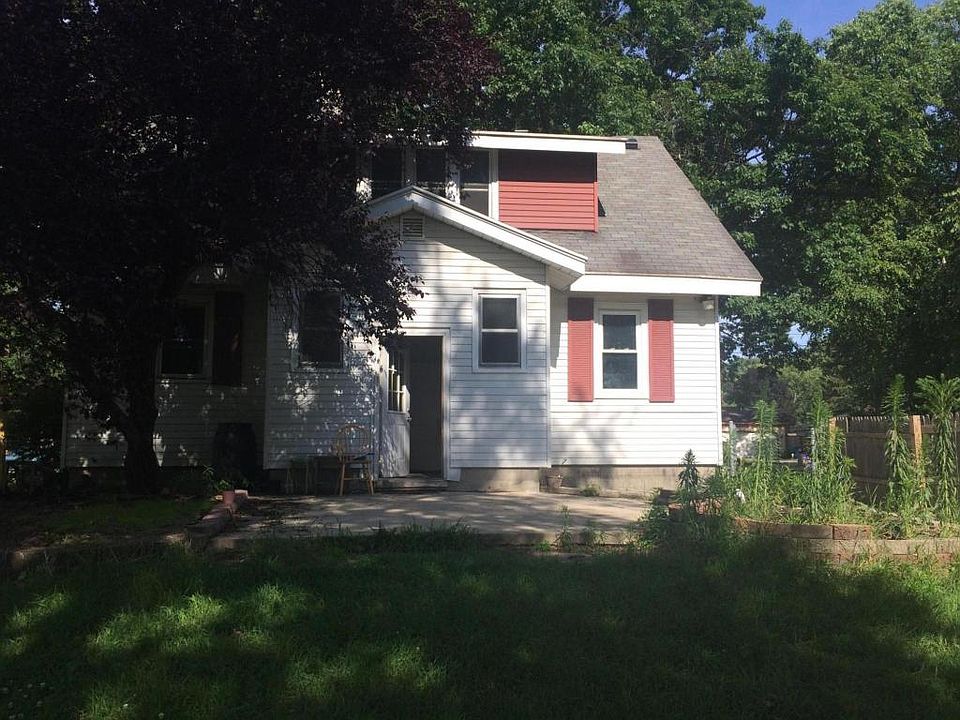 1st image of 234 Aniline Ave N