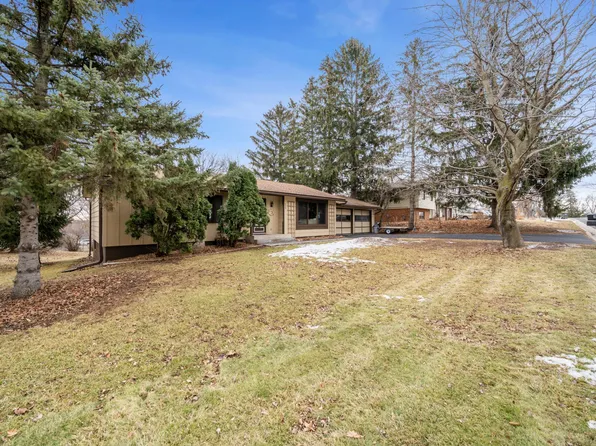 850 John St, Hammond, WI 54015