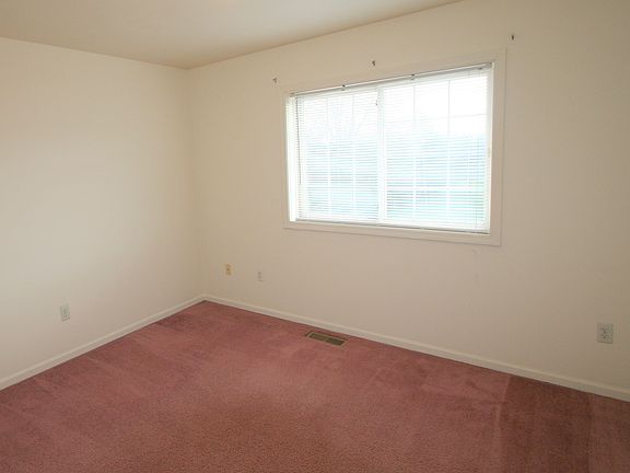 3rd image of 665 Liberty Pointe Dr