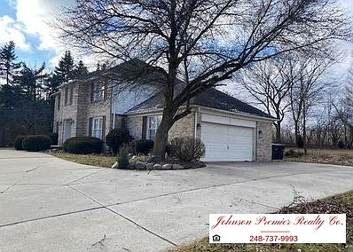 2nd image of 46594 N Valley Dr