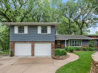 23 Scarlet Oaks Rd, Council Bluffs, IA 51503