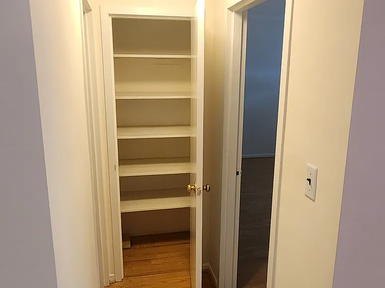 200 N Maple Ave #101 — Photo 22