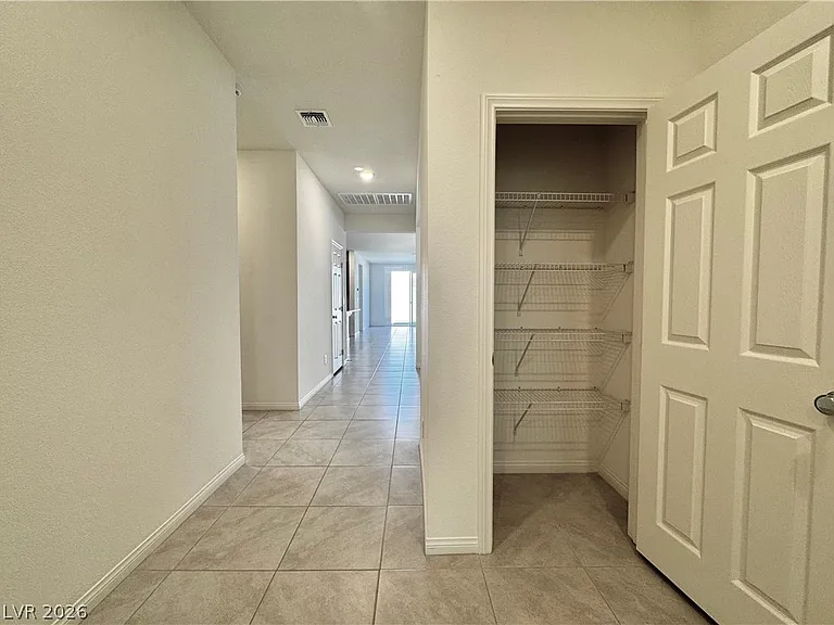 9021 Lucky Crest St — Photo 11