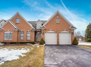7520 Brookdale Ct, Brighton, MI