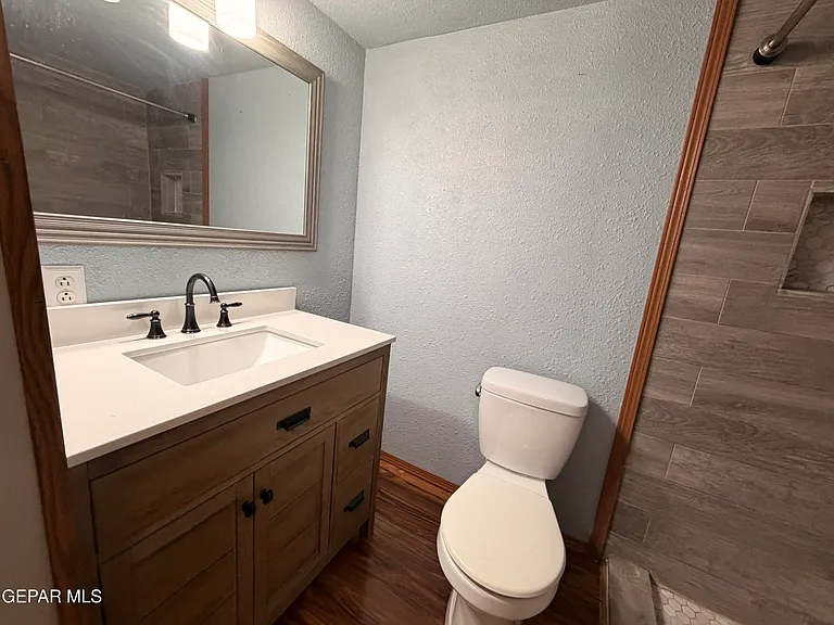 12760 Crisantemo Dr — Photo 15