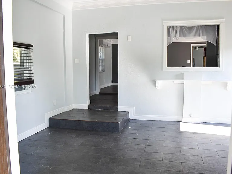 2218 N Harding St — Photo 94