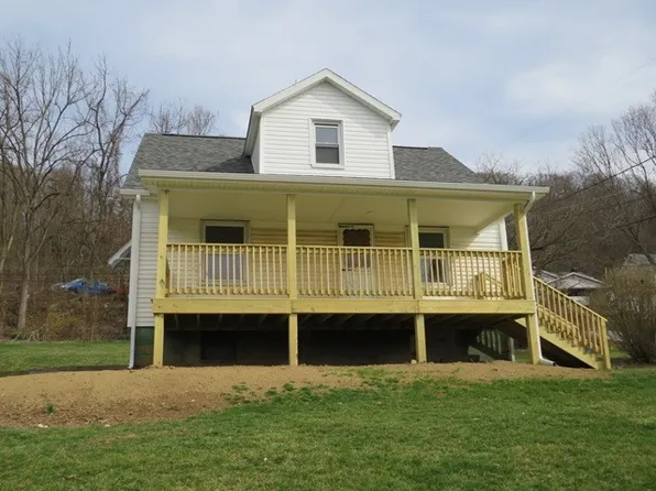 501 Adams St, West Newton, PA 15089