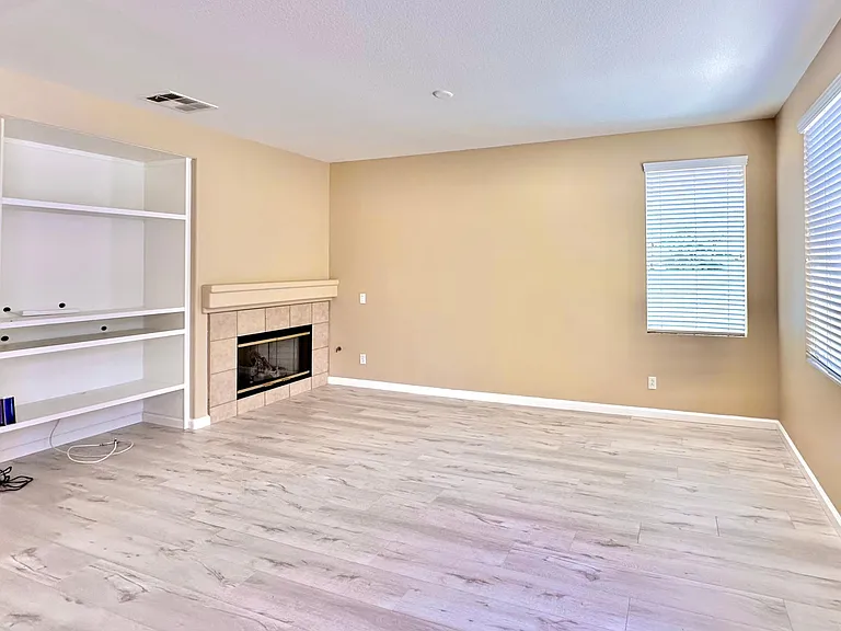 40285 Balboa Dr — Photo 9