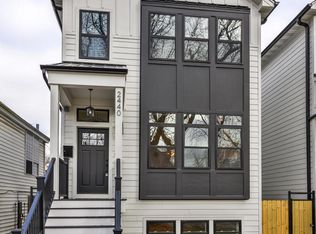 2440 W Carmen Ave, Chicago, IL 60625
