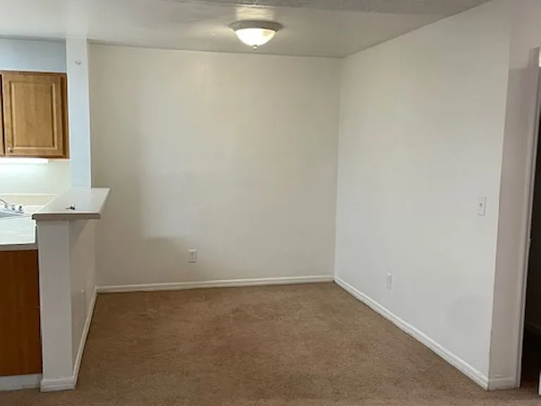 6052 Westgate Dr #102 — Photo 8