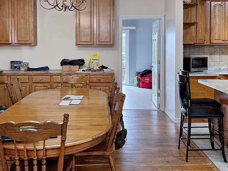 175 Delavan Ave — Photo 8