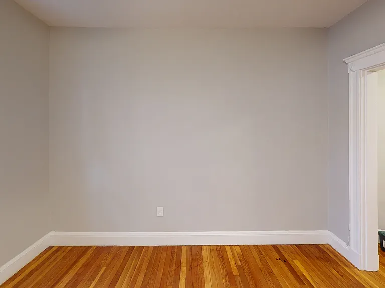 11 Gray St #3 — Photo 2