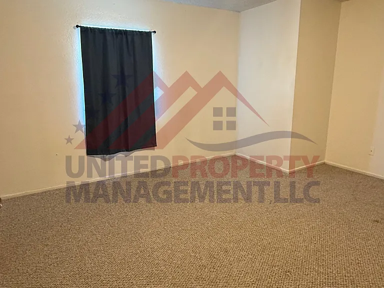 427 W Kiowa Ave — Photo 2