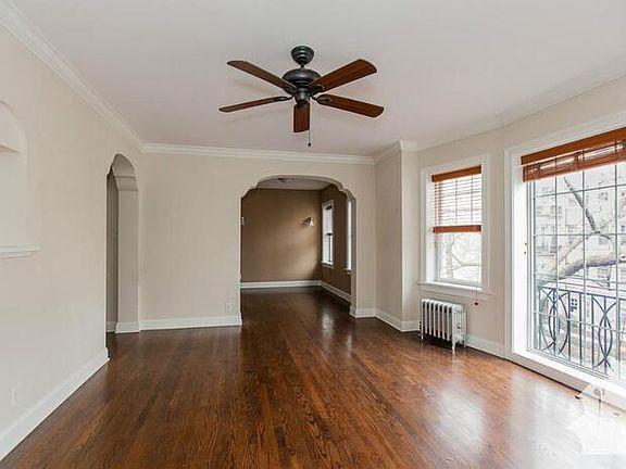 5th image of 4836 N Paulina St APT 3W