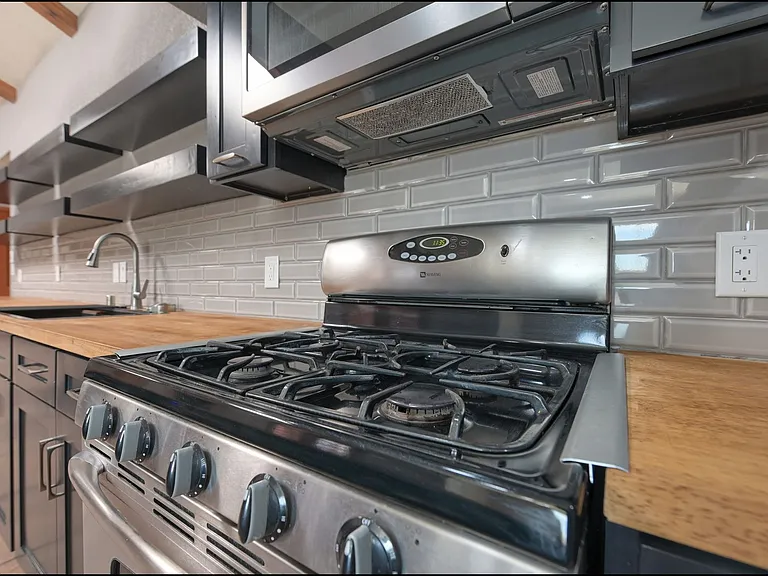 6412 Via Aventura Dr — Photo 23