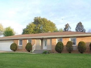 447 Circle Dr, Kewanee, IL 61443