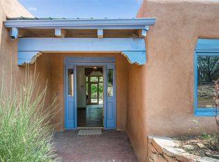 665 Gonzales Rd, Santa Fe, NM 87501
