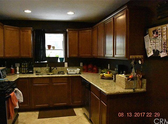 4th image of 9205 Jacaranda Ave