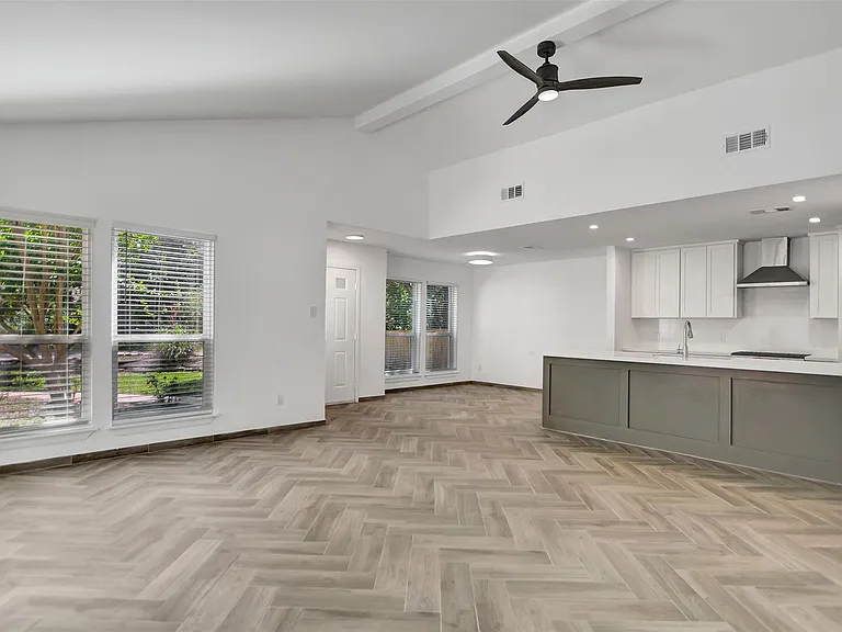 7 Bitterwood Ct — Photo 10