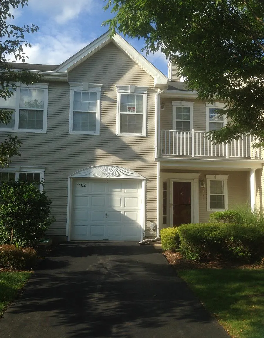 2 bed, 2.5 bath, 1500 sqft, $3,175 — Photo 1