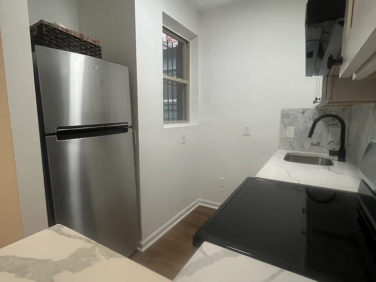 1929 N 32nd St #1 — Photo 11