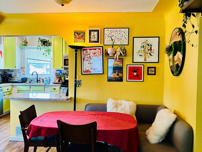 Dinning area/kitchen