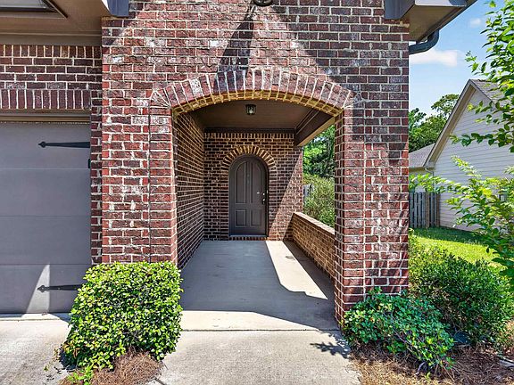 2nd image of 1093 Garnet Dr