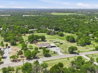 892 Highland Cir, Springtown, TX 76082