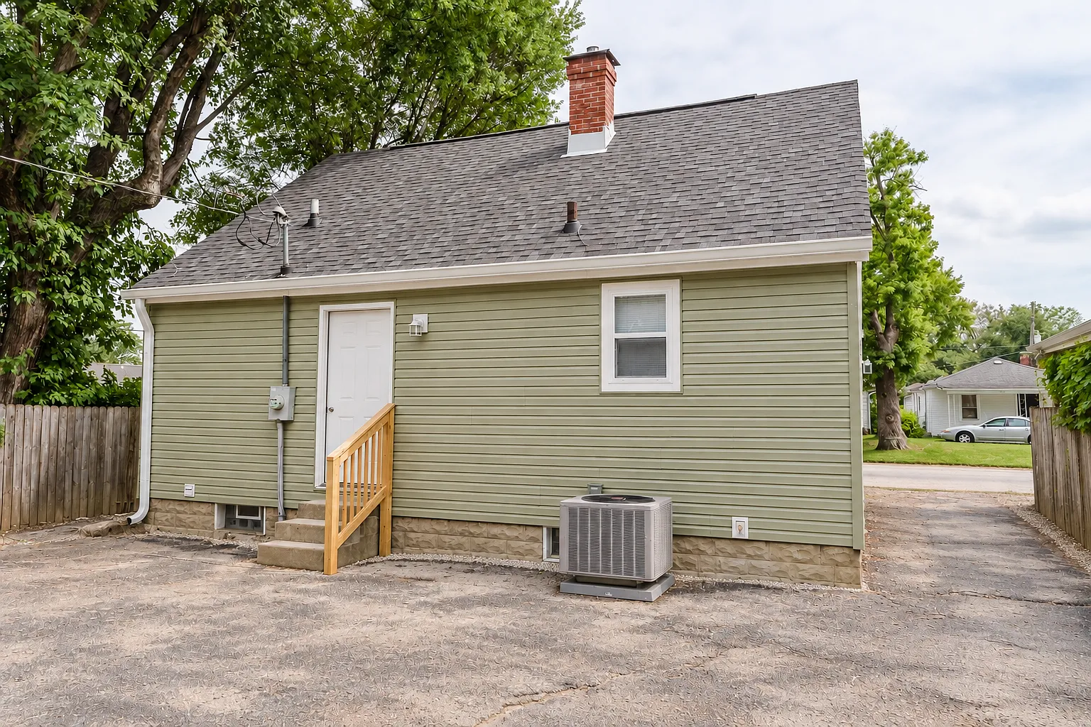 3 bed, 1728 sqft, $2,150 — Photo 4