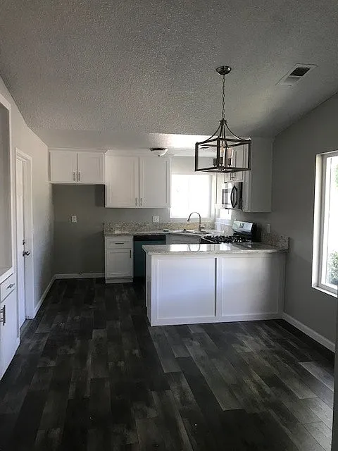 2248 North Gowdy Street — Photo 2