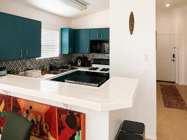 545 Yacht Harbor Dr — Photo 6