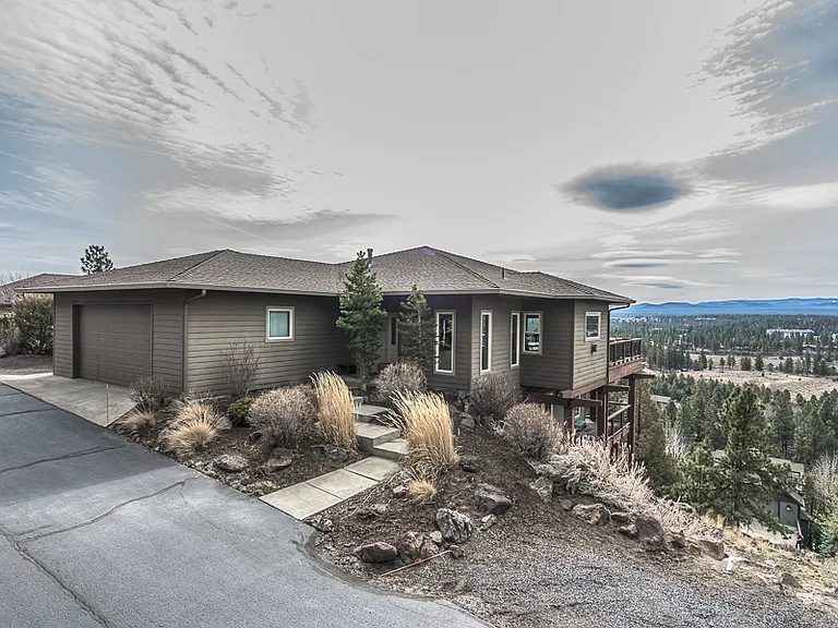 1784 SW Troon Ave — Photo 21