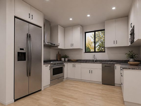 3rd image of 2945 Moss St
