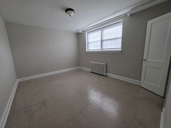 5th image of 3304.5 E Capitol St NE