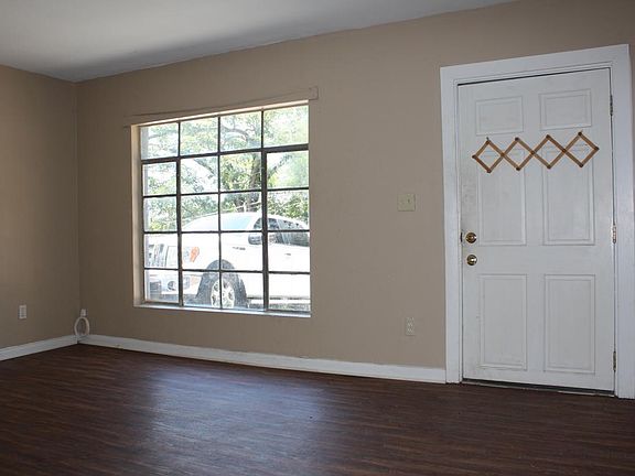 2nd image of 808 Meroney St #430637068