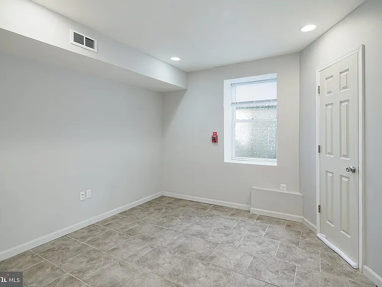 2408 W Thompson St #1 — Photo 13