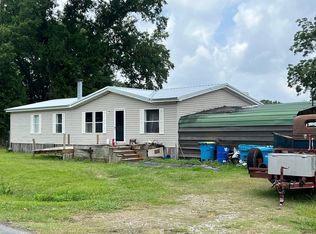 1016 Robert Ln, Breaux Bridge, LA 70517