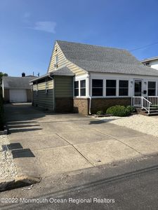 24 Jersey City Avenue, Lavallette, NJ, 08735