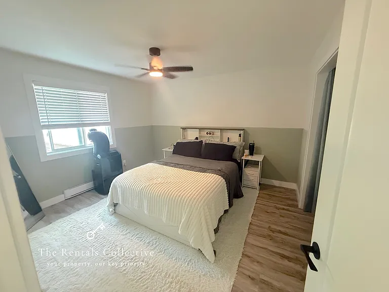 3758 Sefton St — Photo 12
