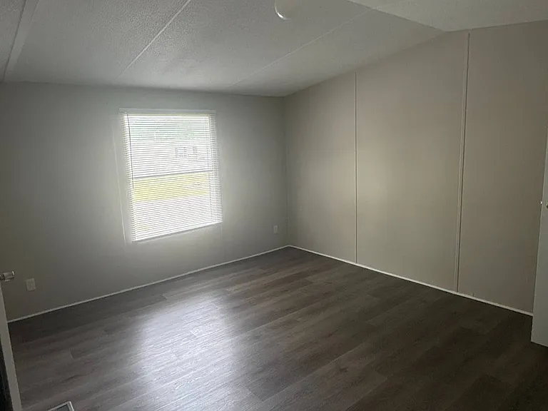 300 Pearl St #35 — Photo 8
