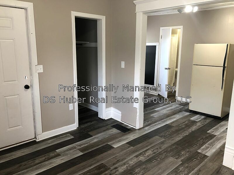 1st image of 709 W Saginaw St
