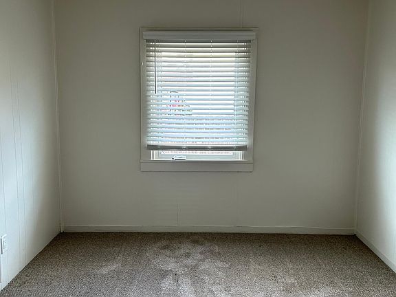 3rd image of 3813 Villa Ter