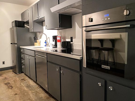 2nd image of 201 S Chaparral St Unit 101