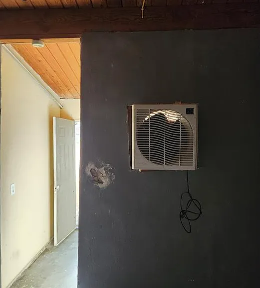 142 E Avenue Q7 — Photo 20